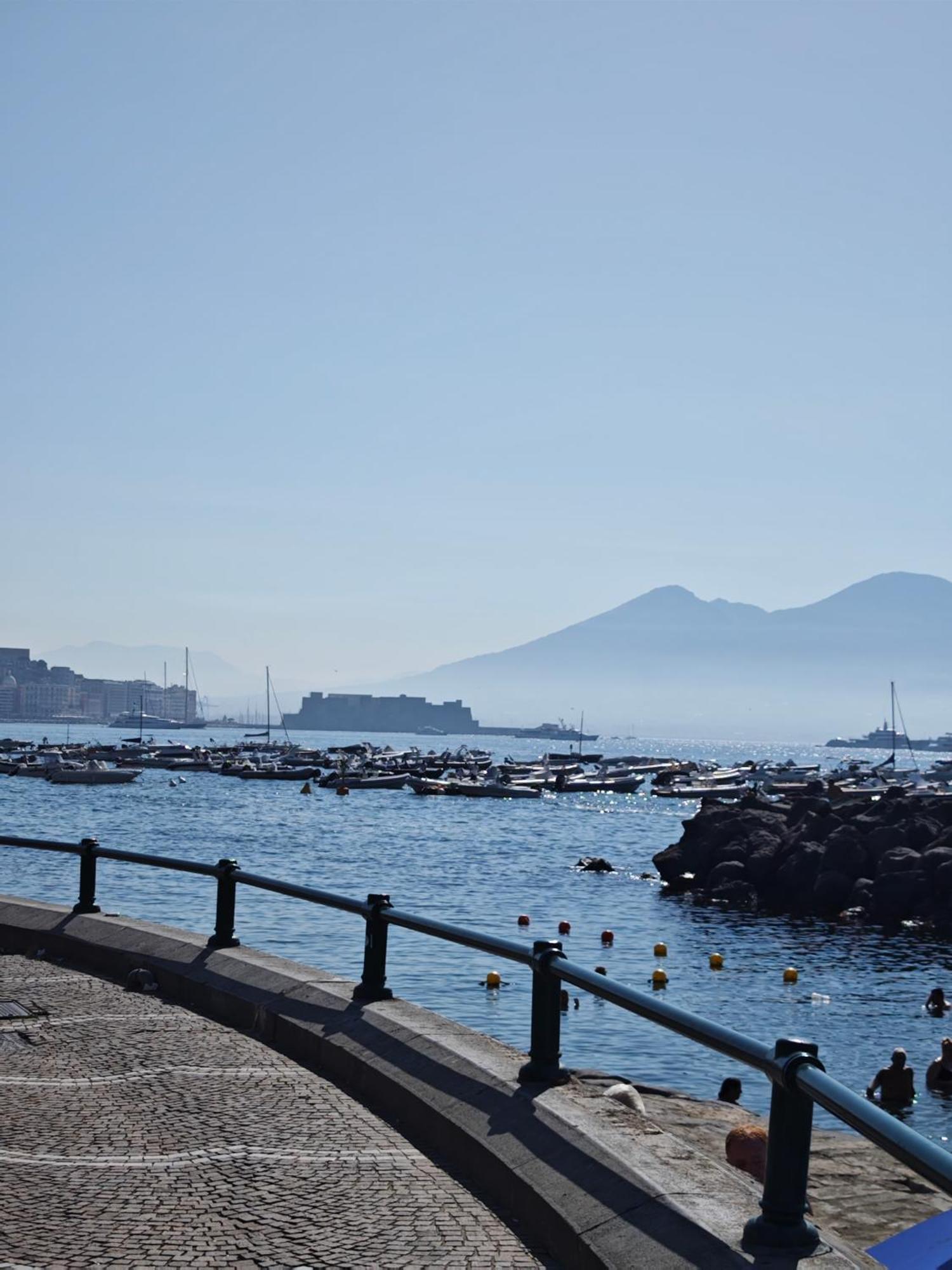 Napoli Central Capodichino B&B Екстериор снимка