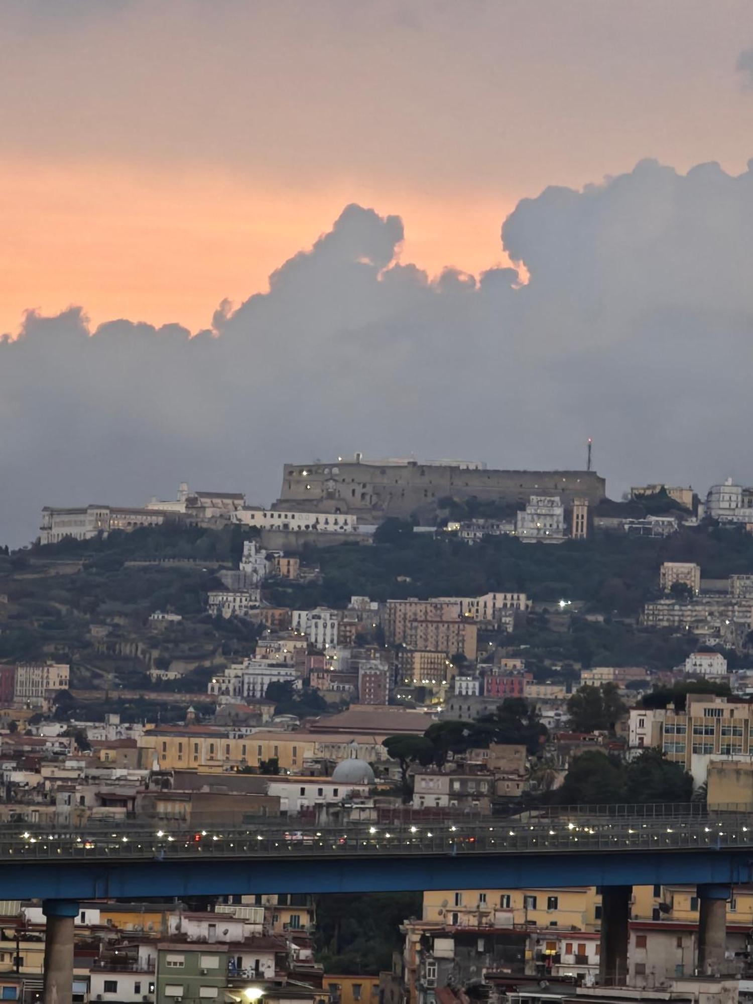 Napoli Central Capodichino B&B Екстериор снимка